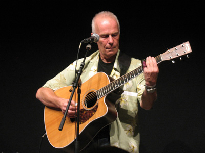 Allan at The Mill, Tonder Festival, using bottleneck for the song Frenchtown.